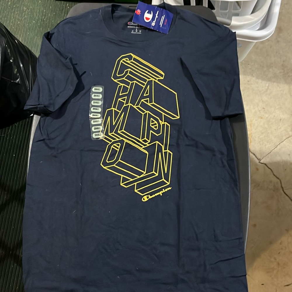 Champion tee